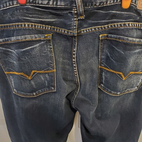 Guess Jeans - Picture 6 of 14